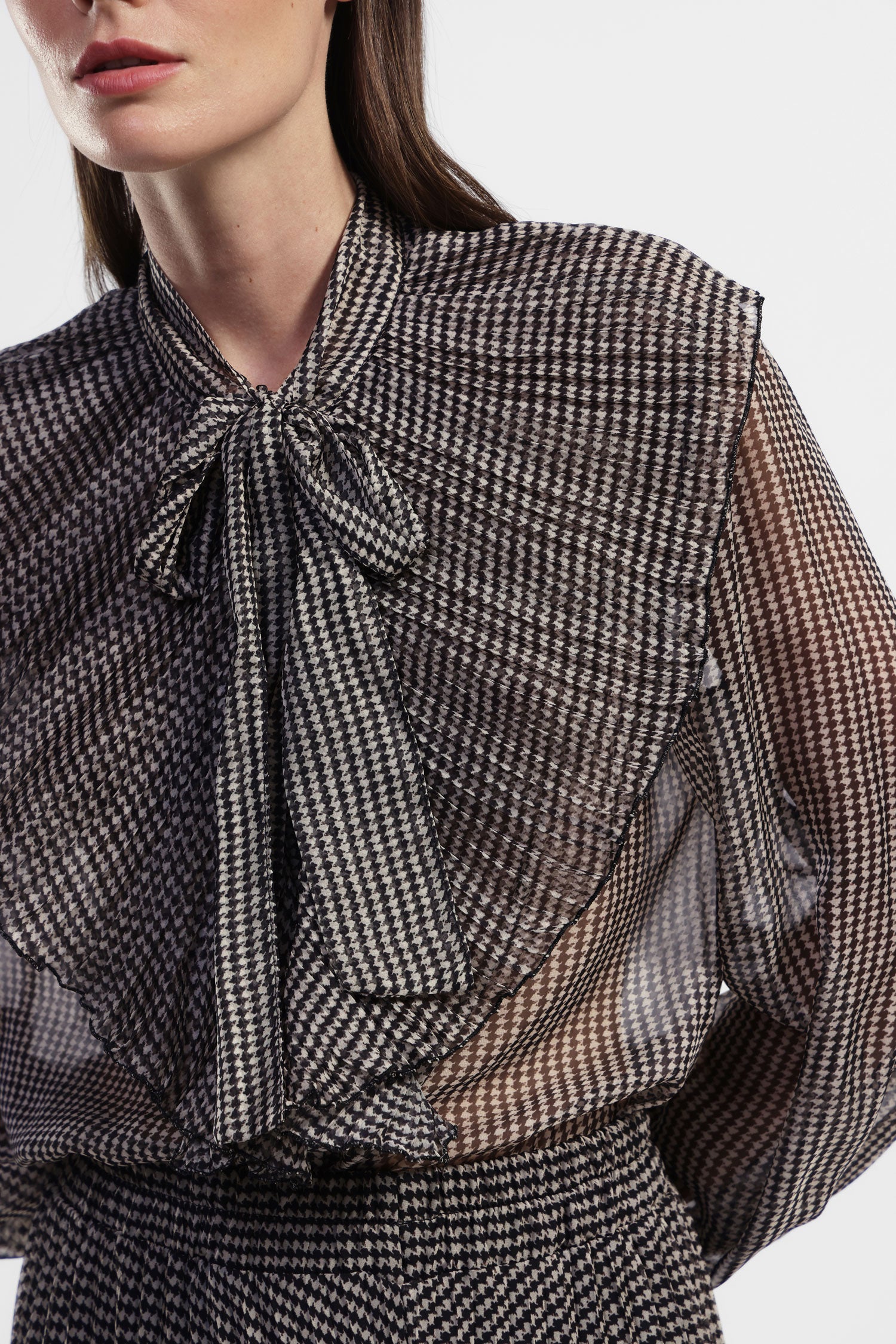 CAMISA ESTAMPADA CON MANGA LARGA
