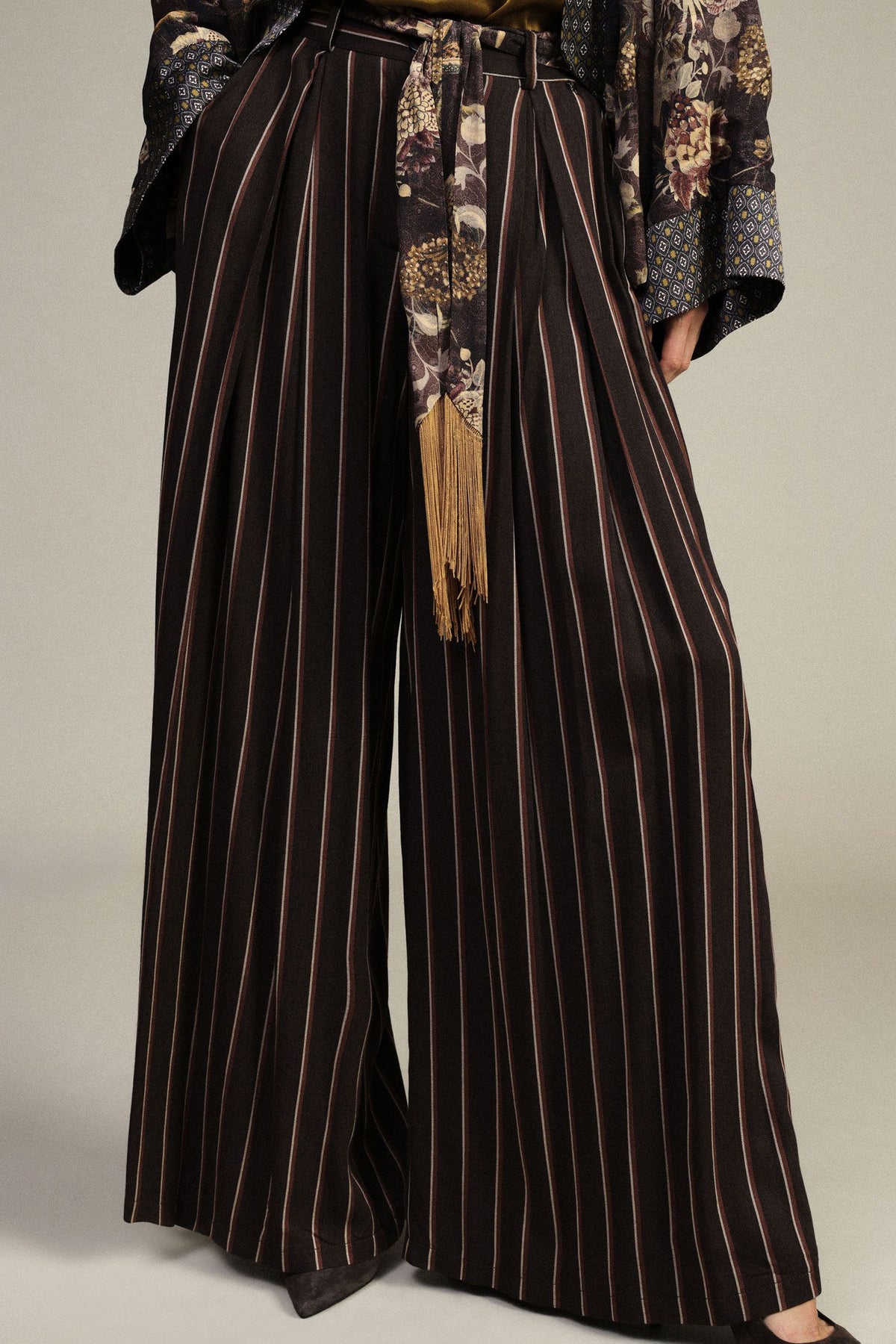 PANTALÓN DE RAYAS