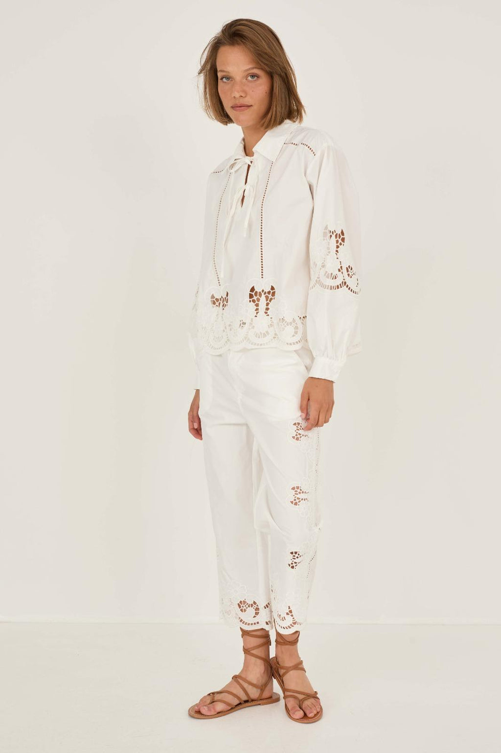 Pantalón Bordado "Calista"
