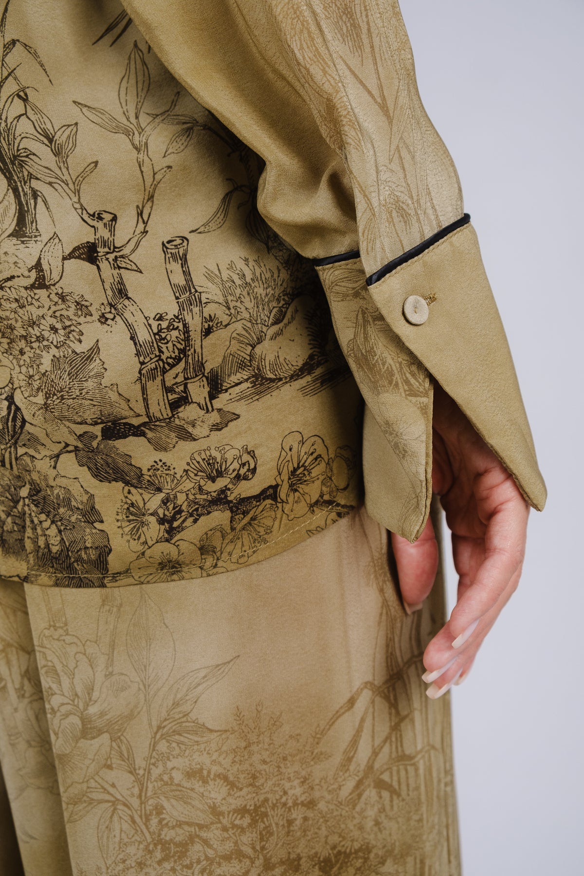 CAMISA
