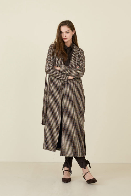 ABRIGO CON CINTURÓN