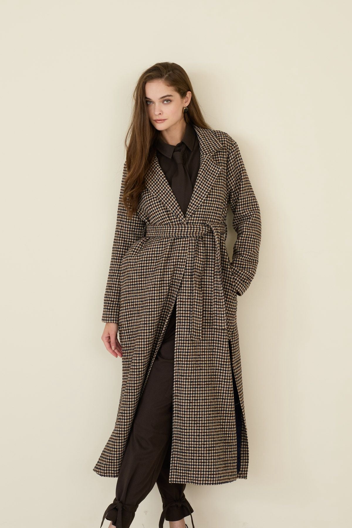 ABRIGO CON CINTURÓN