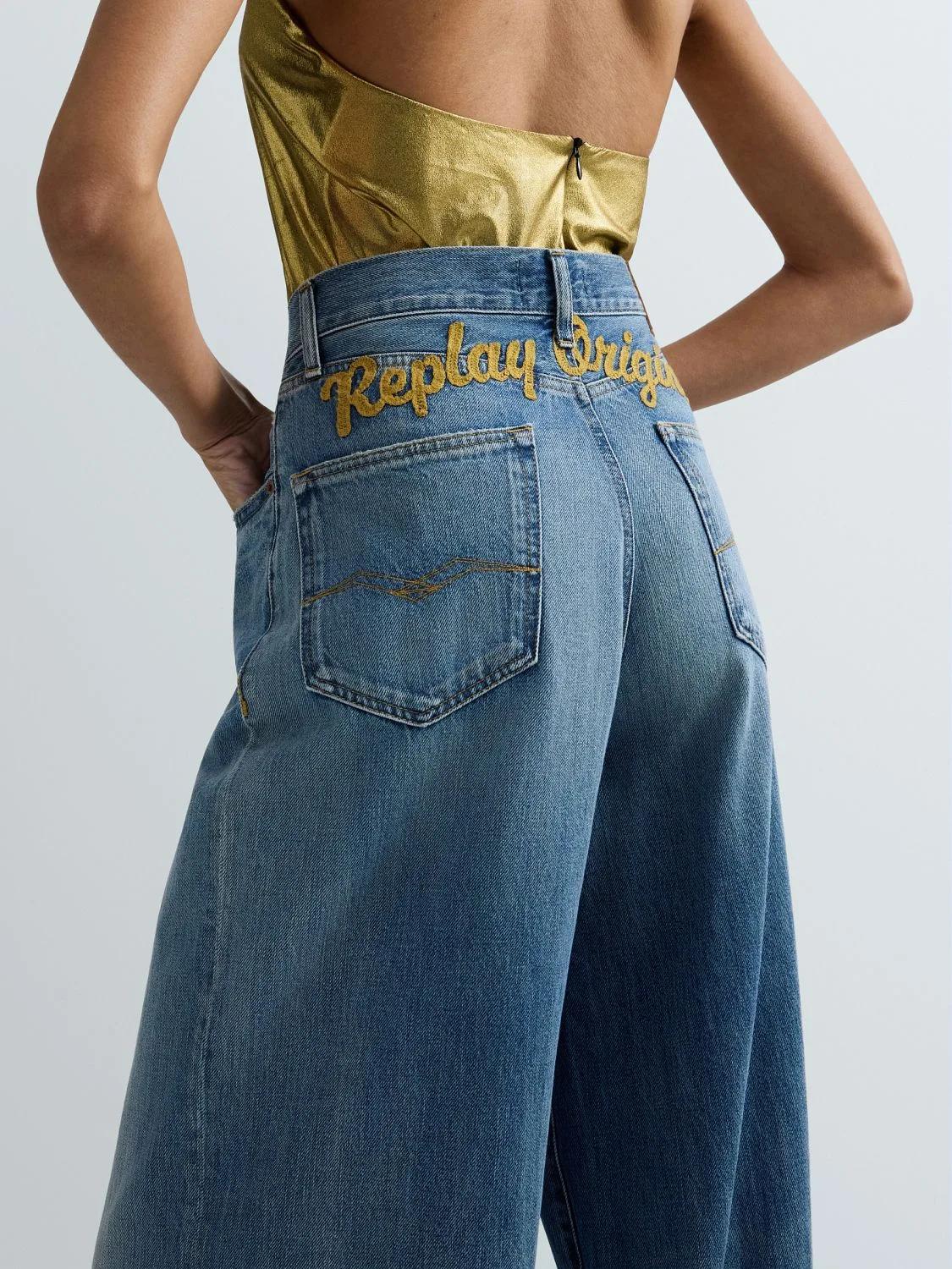 DENIM CON LOGO BORDADO