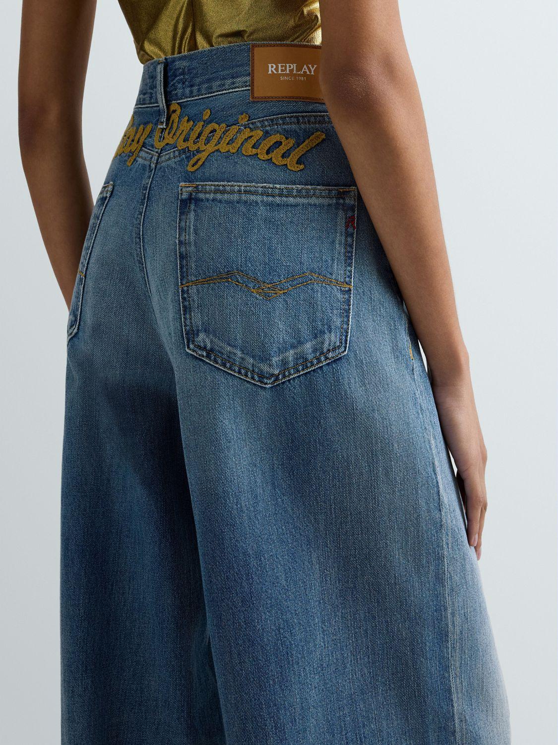 DENIM CON LOGO BORDADO